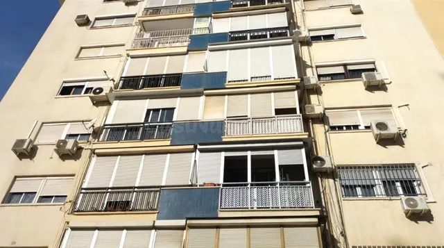 SE VENDE piso OKUPA en C Ildefonso MaraÑ±ón Lavi 1 de Sevil - foto 3