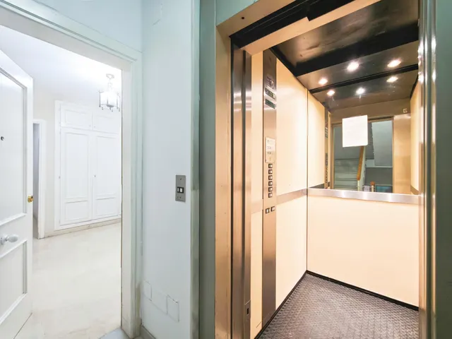 En Venta Piso en el Paseo Maritimo de ALmeria Capital — 29