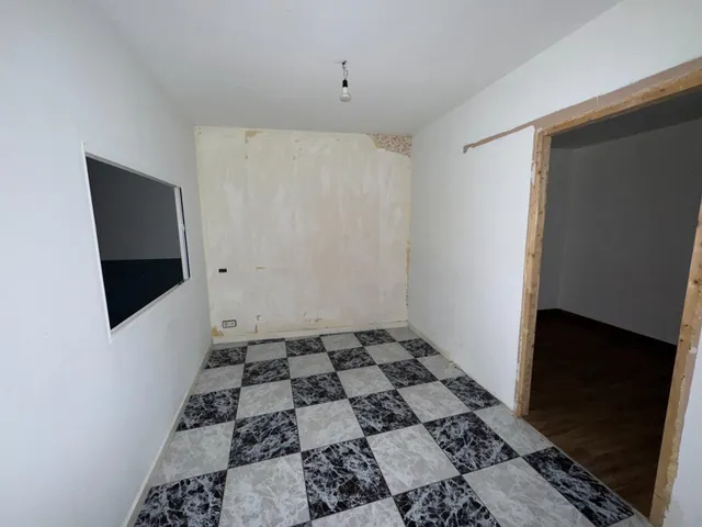 Amplio Local Comercial en la Zona Alta de Ponferrada — 18