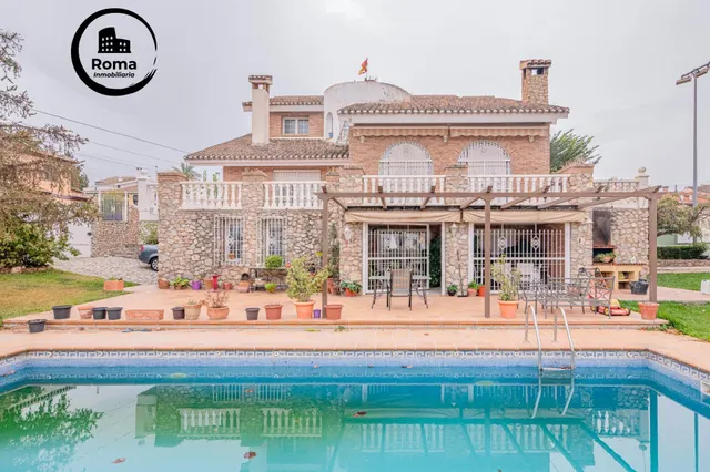 CHALET DE ENSUEÑO EN LA ZUBIA