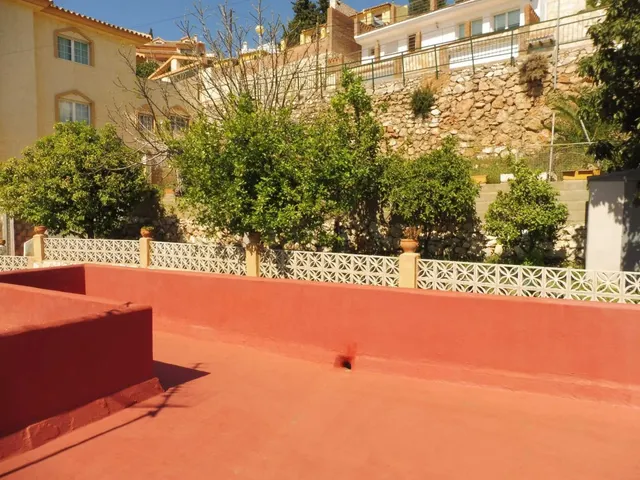 Villa grande con mucho potencial y vistas al mar zona Estupa Budista, Benalmádena — 24