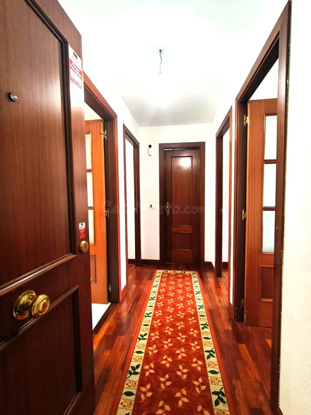 Piso exterior de 2 hab. salón, cocina independiente y baño.  - foto 4