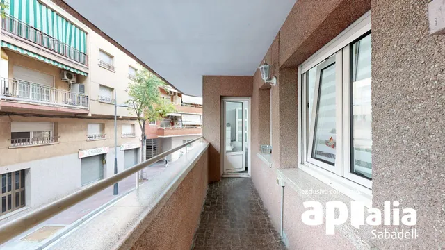 Estupendo Piso en Venta en Barberà del Vallès — 18