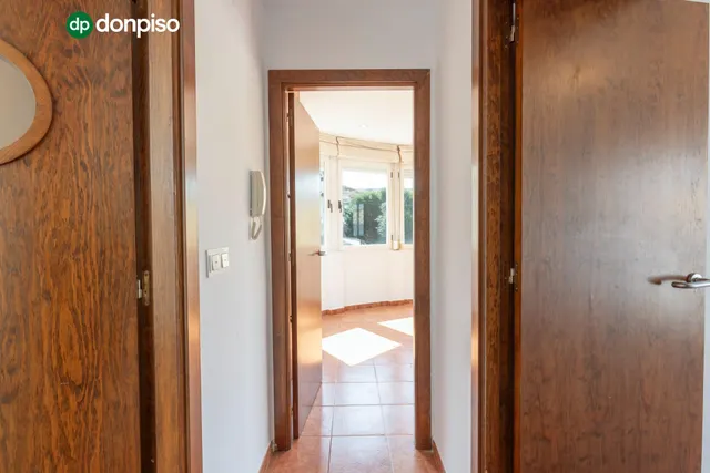 FANTÁSTICO TRÍPLEX EN CÁJAR: UNA VIVIENDA LLEVA DE AMPLITUD Y LUMINOSIDAD — 38