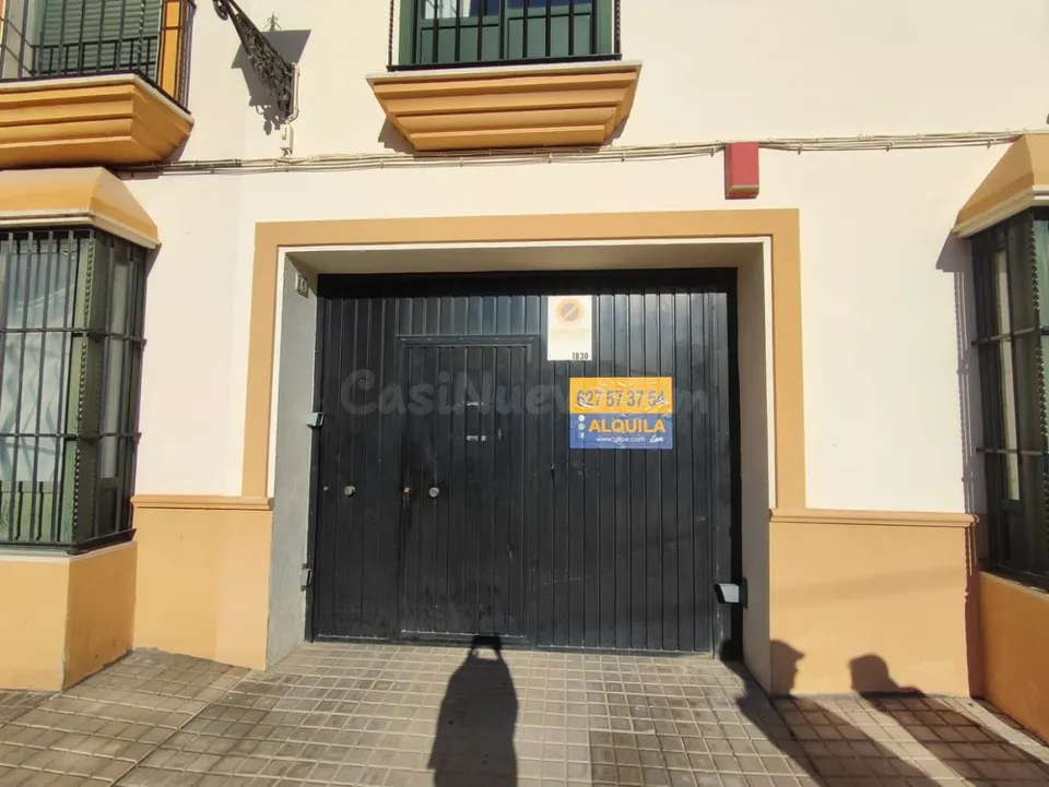 PARKING EN ZONA LA MILAGROSA