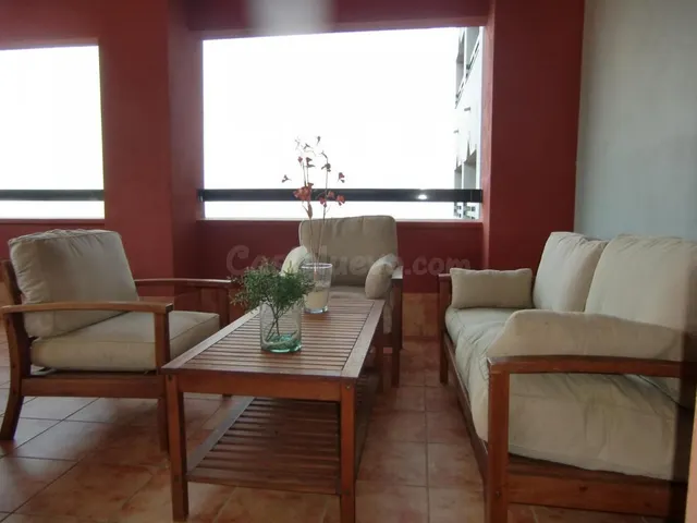 APARTAMENTO EN URBANIZACIÓN PALMERAS CON VISTAS AL MAR — 4