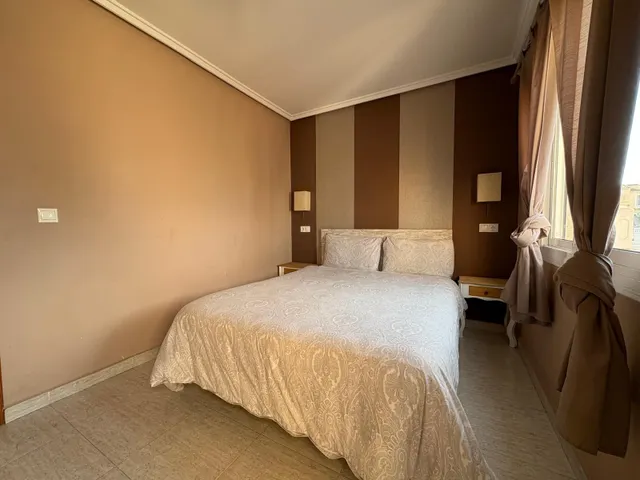 Bungalow de 3 dormitorios y 2 Baños con 2 Terrazas y Piscina en Gran Alacant. — 16