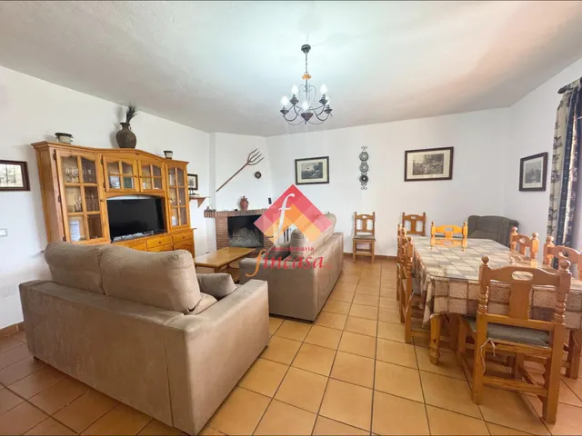 ESTUPENDA CASA DE CAMPO EN AMPLIA PARCELA — 14