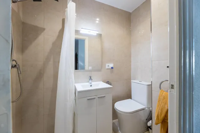 Planta baja de 4 habitaciones con inquilinos — 16