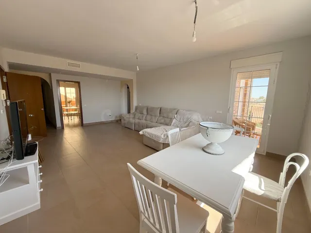 Vivienda sobre pilares en Roldán - foto 2