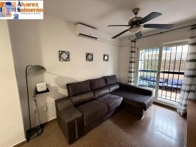 Piso amueblado con piscina, terraza y cochera en Las Gabias 