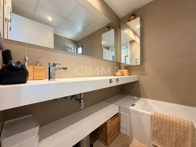 Exclusivo Piso Seminuevo en Playa de Poniente, Benidorm — 20