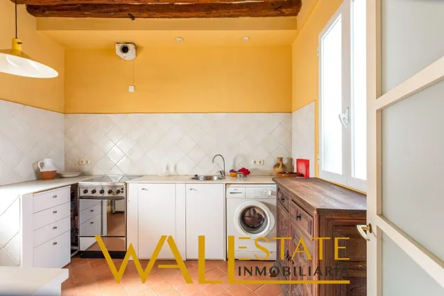 Venta de piso junto a la plaza mayor — 8