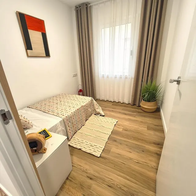 PISO REFORMADO DE 3 habitaciones CON BALCÓN Y VISTAS A VALLPARADÍS — 19