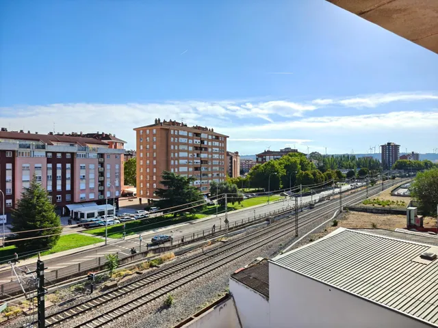 Vivienda  exterior actualizada de UN dormitorio en pleno centro de Palencia — 16