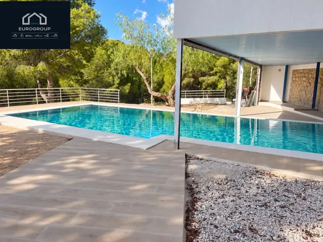 ESPECTACULAR VILLA CON 5 DORMITORIOS Y 4 BAÑOS, 450 M2 Y 3600 M2 DE PARCELA EN BENIDORM — 8