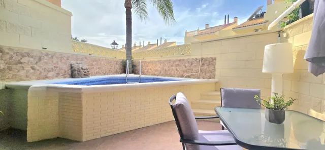 Fantástica casa adosada en zona del Don Miguel - Marbella — 25