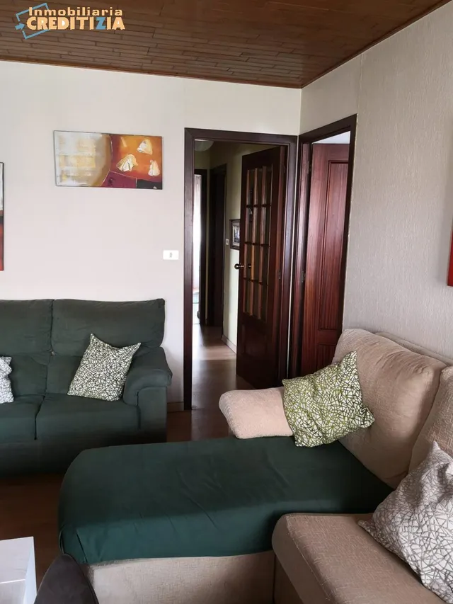 CASA CON TERRAZA Y PISO — 23