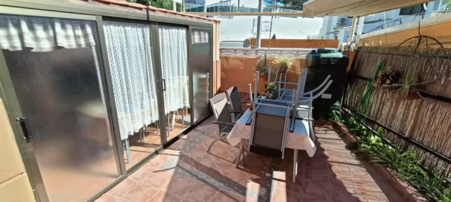 Gran chalet independiente de 3 plantas con dos viviendas y piscina — 22