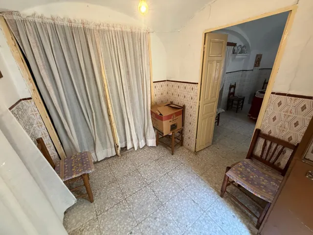 Casa con patio en Albalá — 9