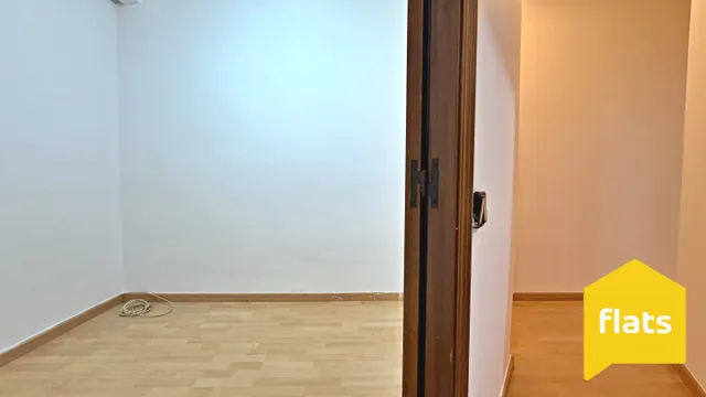 Se vende Amplio y Luminoso Piso exterior de 3 amplias habitaciones, Galería exterior, patio interior, Aire Acondicionado y con increíbles oportunidades de reforma a tu gusto! — 11