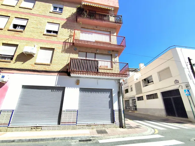 Excelente piso junto a hospital de traumatología — 2