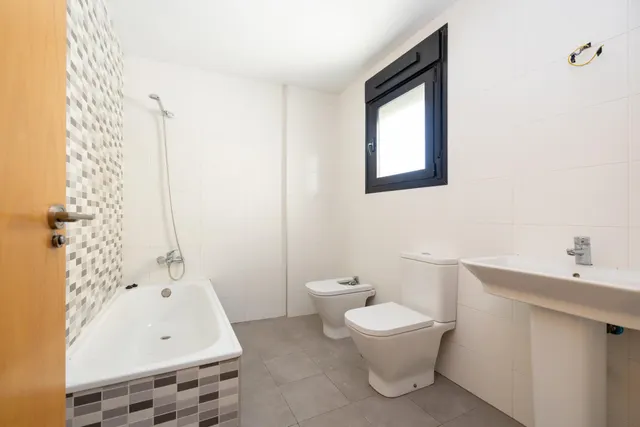 SE VENDE PISO VPO EN ÓRGIVA – EN PLENO CORAZÓN DE LA ALPUJARRA — 16