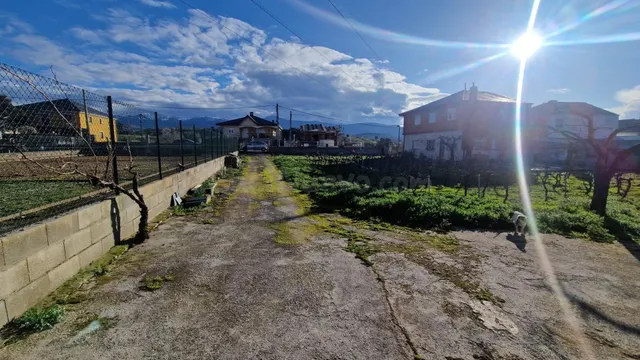 SE VENDE SOLAR EN CAMPO — 3