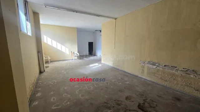LOCAL DE 225 M2 A LA VENTA - foto 3