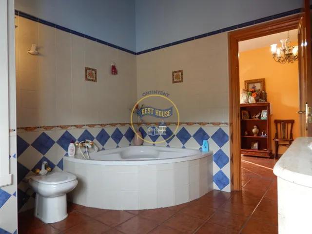 OPORTUNIDAD AMPLIO CHALET CON PISCINA MUY PRÓXIMO A LA POBLACION DE ONTINYENT — 17