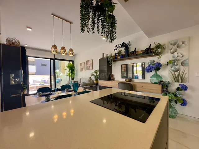 APARTAMENTO DE 3 DORMITORIOS 2 BAÑOS +2 PLAZAS DE GARAJES EN ORIHUELA COSTA (PLAYA FLAMENCA) — 16
