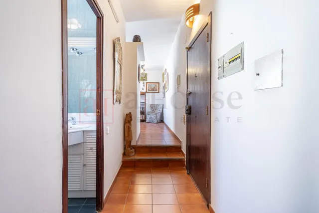 ÁTICO A REFORMAR CON BALCON EN LA VILA DE GRACIA — 26