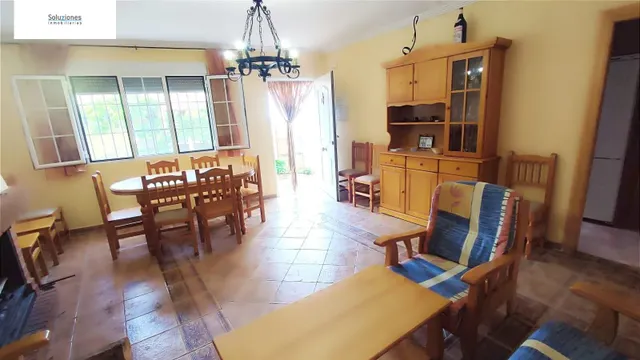 PLANTA BAJA DE CASA DE PUEBLO CON PATIO EN CUCHARAL — 9