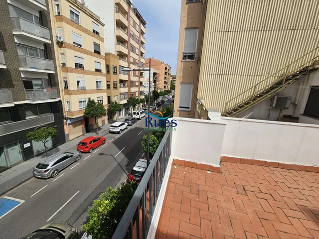 CASA EN BUEN ESTADO CENTRICA, EN CASTELLON DE LA PLANA — 23