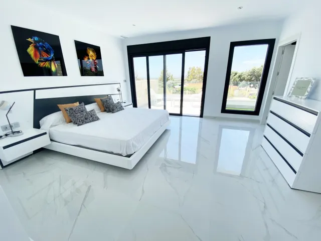 CHALET DE DISEÑO INDEPENDIENTE CON PISCINA — 4