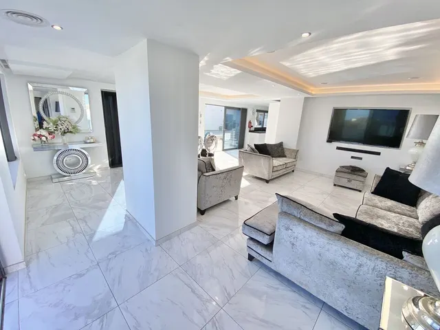 Chalet 6 habitaciones 286m² en venta - Centro — 7