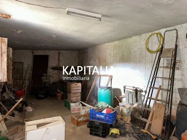 Casa en VENTA en Canals, barrio de La Torreta, con garaje privado, patio y gran potencial — 16