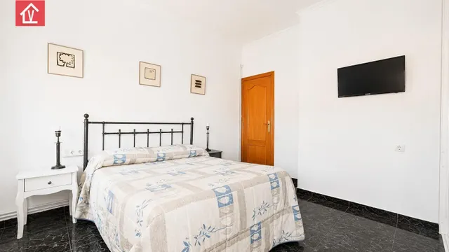 Piso exterior y soleado con ascensor y balcón en zona Espronceda — 20