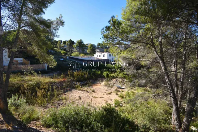 PARCELA SOLEADA DE 675 m2 LISTA PARA CONSTRUIR — 4