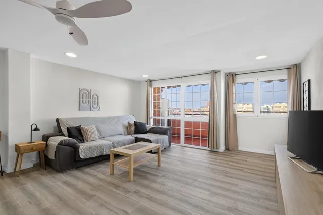 Piso 4 habitaciones 170m² en venta - Juan Carlos I — 12