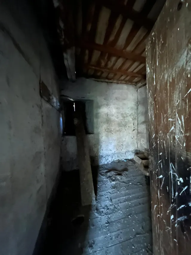 Amplia Casa de Piedra en Dehesas - Oportunidad Única por 29.000 € — 23