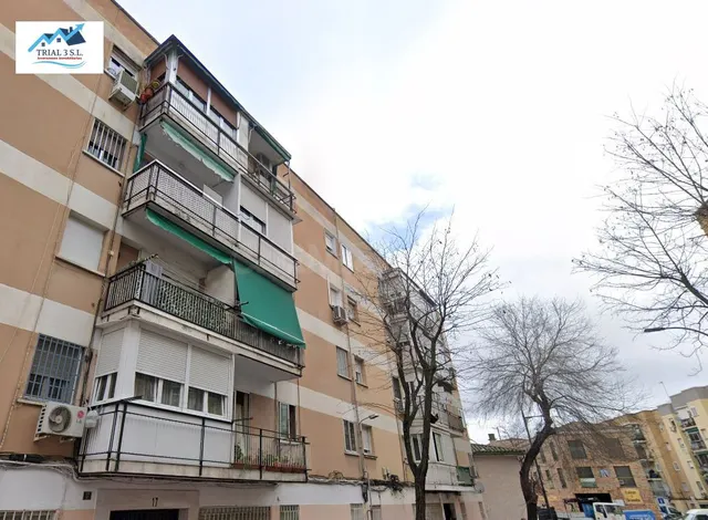 Venta piso en Parla (Madrid) — 2