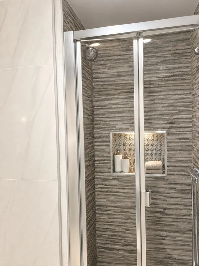 Estudio en planta 12 con vistas al mar y parking en Benidorm – 175.000 € — 16