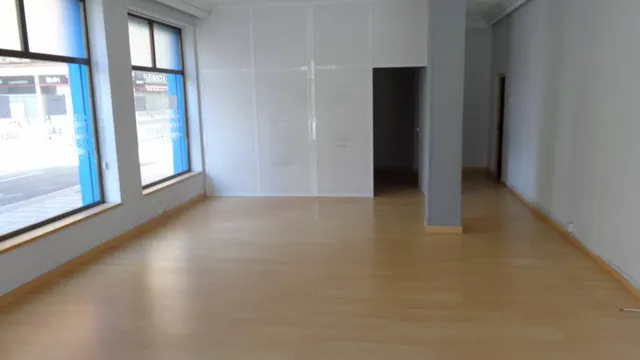 LOCAL CENTRICO — 2
