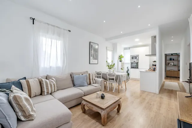 VIVIENDA REFORMADA Y MUY LUMINOSA EN RETIRO — 34