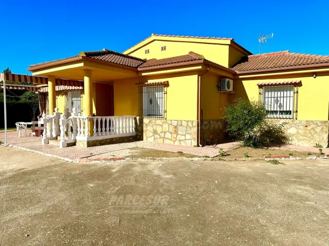 MAGNIFICA CASA A LA FALDA DE LA SIERRA // NO HIPOTECABLE // - foto 2