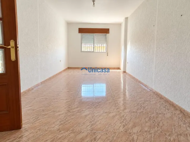 119 m2 con terraza y patio · 3 dormitorios · a reformar — 4