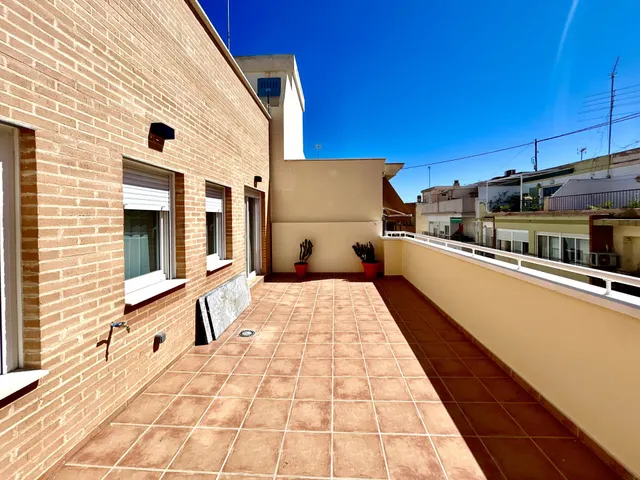 Planta baja 1 habitación 84m² en venta - Altozano — 46