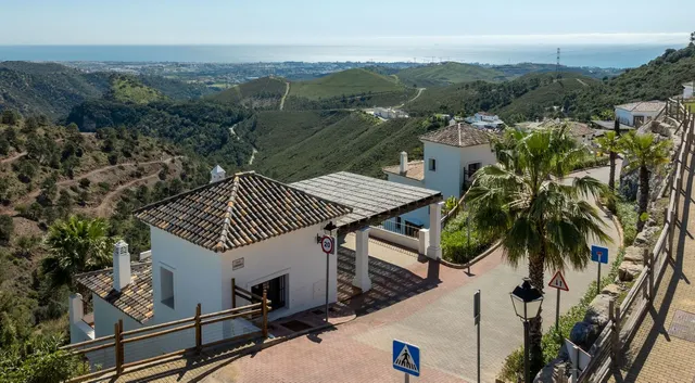 Chalet 5 habitaciones 336m² en venta - Costa del Sol — 33