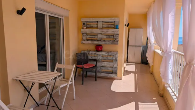 Venta de piso con dos dormitorios en Benalmádena Costa, Mála - foto 3